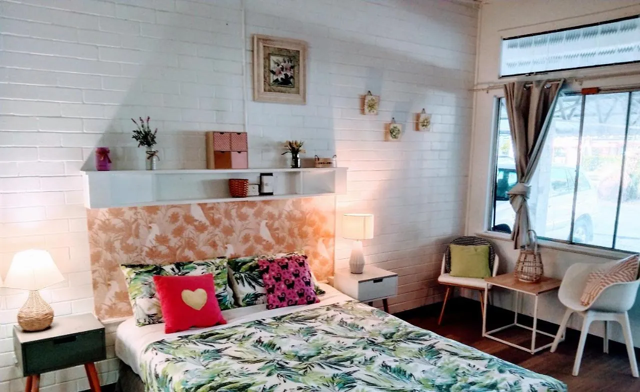 Palms Hostel  ברגרה