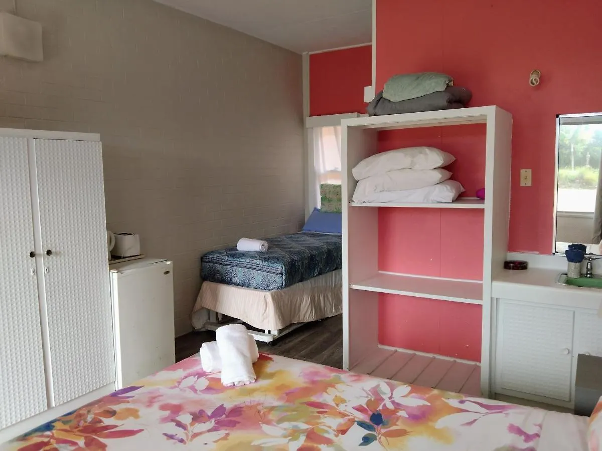 Palms Hostel ברגרה